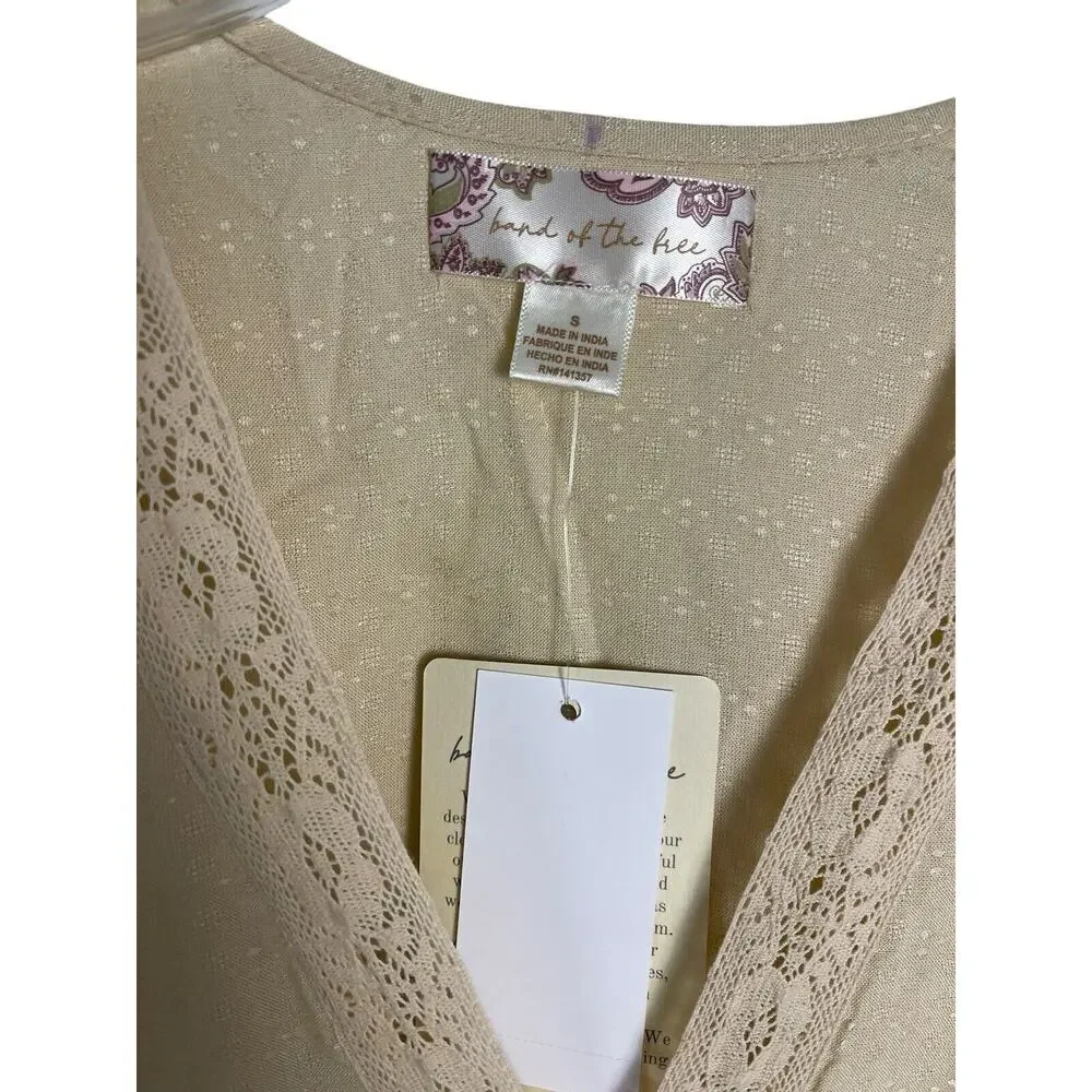 Band of the Free Brie Light Camel Long Sleeve Top Lace Insets Small‎ NWT